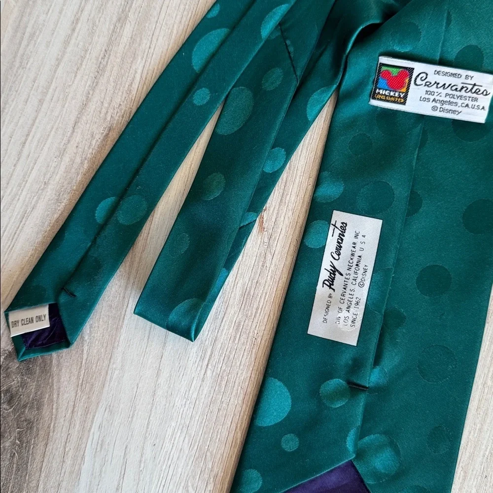 Vintage Mickey Mouse Unlimited Men’s Tie – Rudy Cervantes, Green, 56”